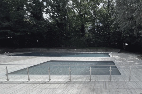 Gradelle Photo présente sur la home page d'un projet de rénovation de deux piscines
